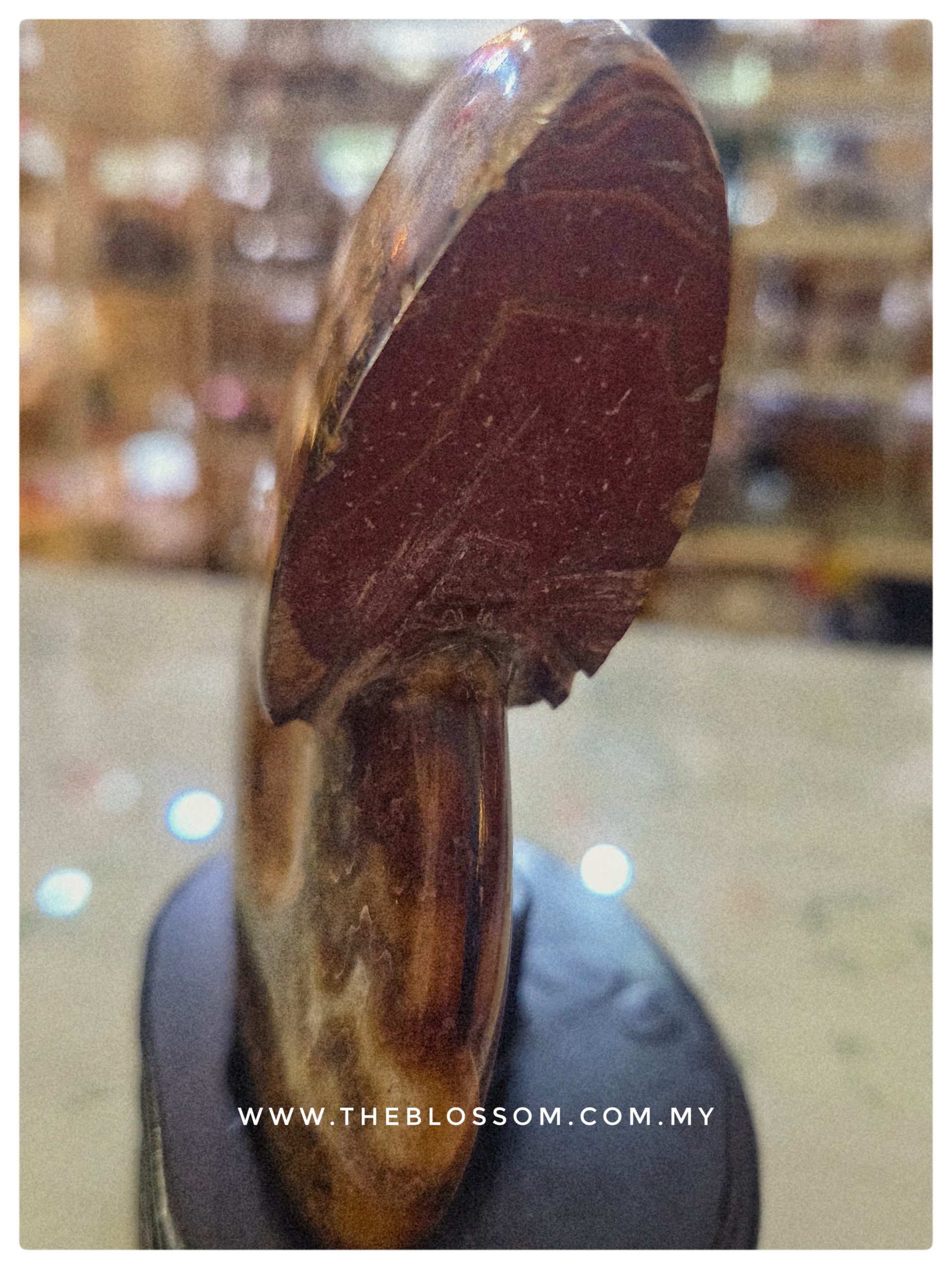 1000193825